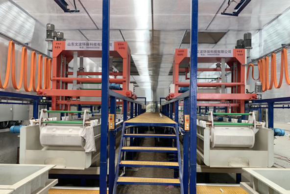 Automatic electroplating production line